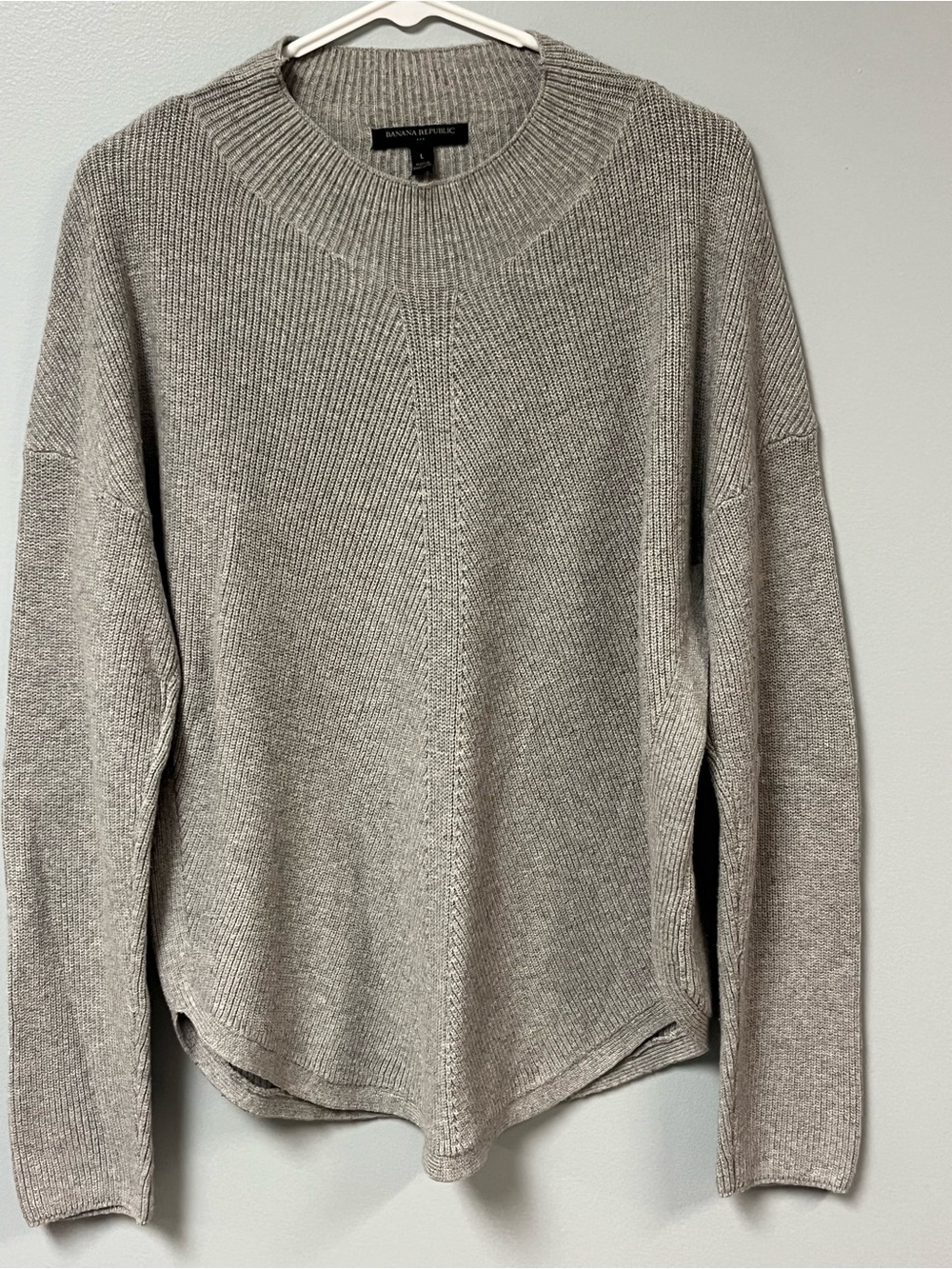 Banana Republic Gray Ribbed Crewneck Pullover